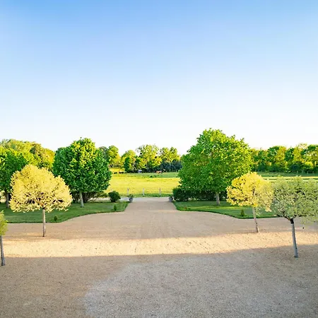 Hotel Haras De La Potardiere Crosmieres Exterior photo